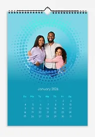 Calendar template "Lovely family with daughter in an accent focusing frame on a gradient background": the background from the photos is identical to the backgrounds of the calendar.